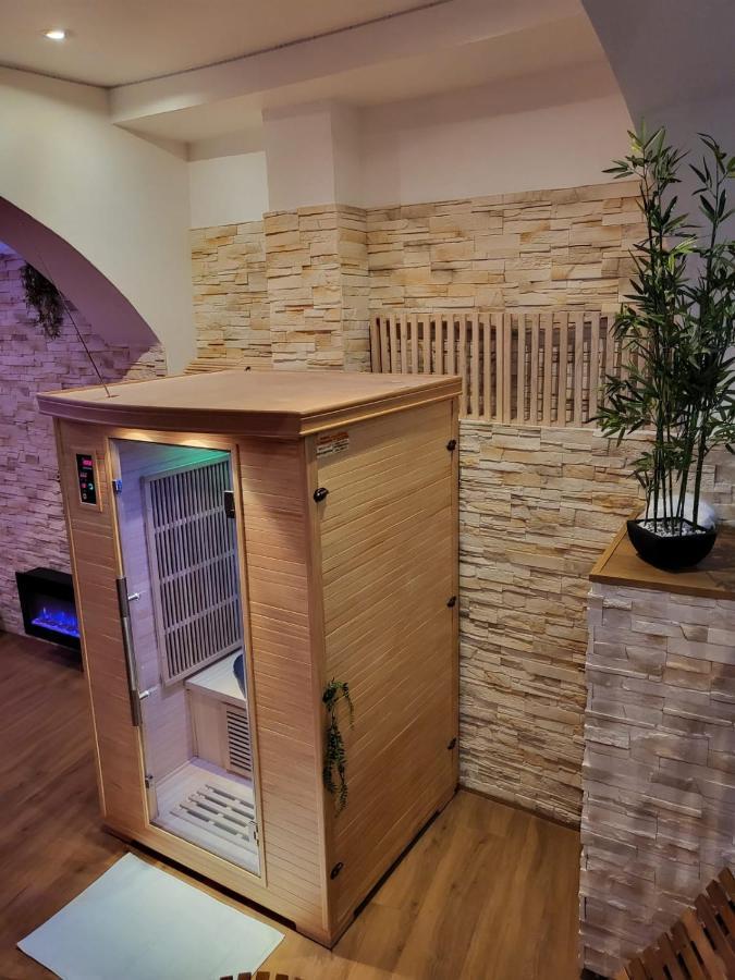 Le Spa De La Cathedrale - Jacuzzi - Sauna - Champagne - Netflix - Wifi Троа Екстериор снимка