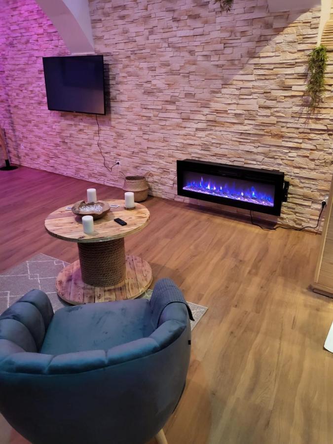 Le Spa De La Cathedrale - Jacuzzi - Sauna - Champagne - Netflix - Wifi Троа Екстериор снимка