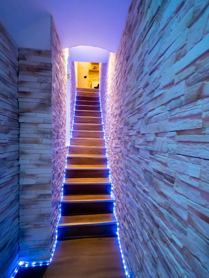 Le Spa De La Cathedrale - Jacuzzi - Sauna - Champagne - Netflix - Wifi Троа Екстериор снимка