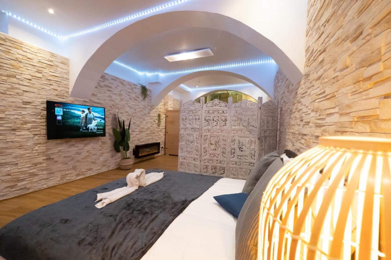 Le Spa De La Cathedrale - Jacuzzi - Sauna - Champagne - Netflix - Wifi Троа Екстериор снимка